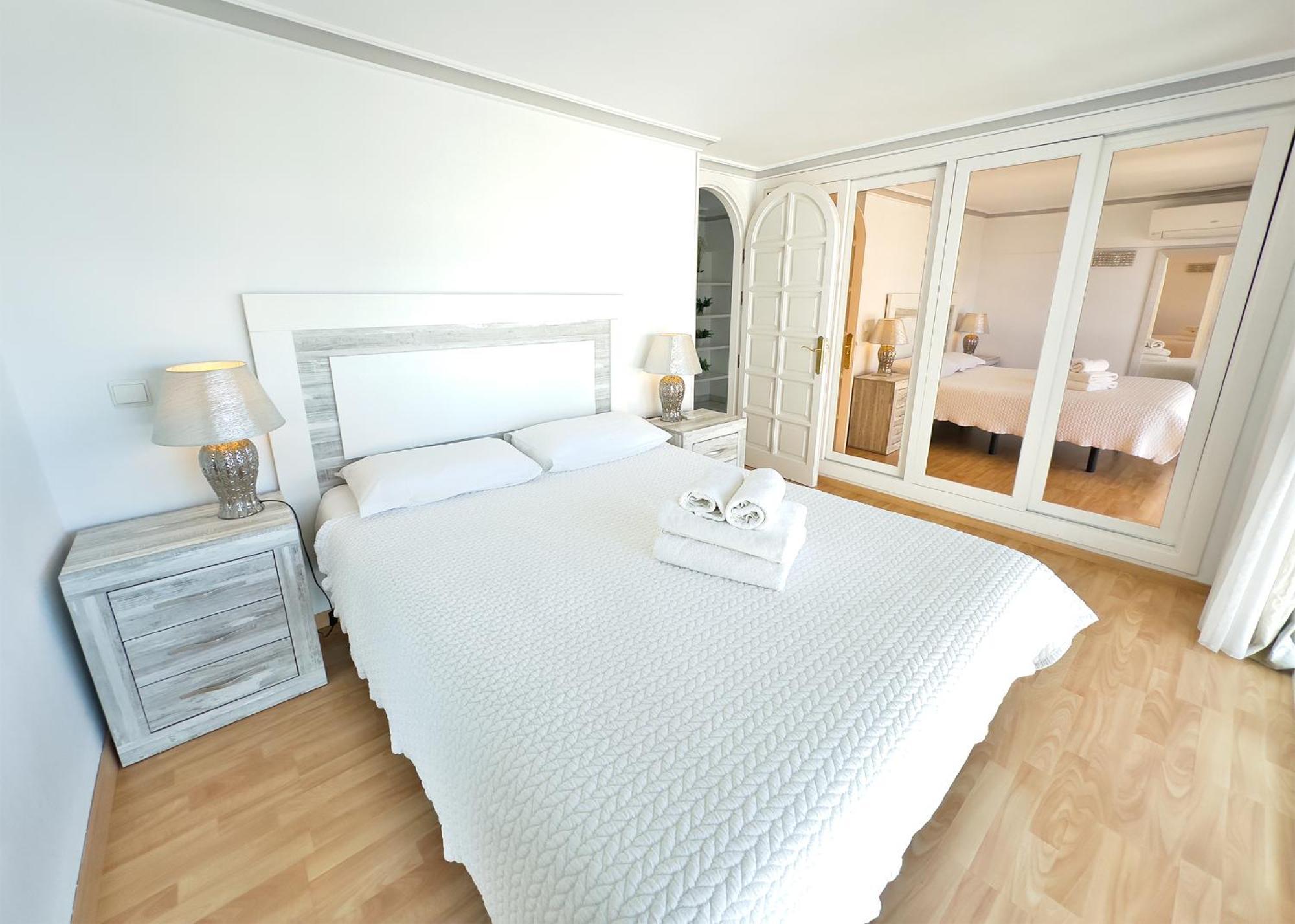 Skol 508 West Facing Duplex Apartment With Amazing Sea Views マルベーリャ エクステリア 写真